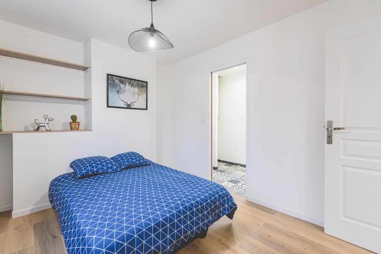 Appartement Lumineux Proche Cathedrale Reims Exteriör bild