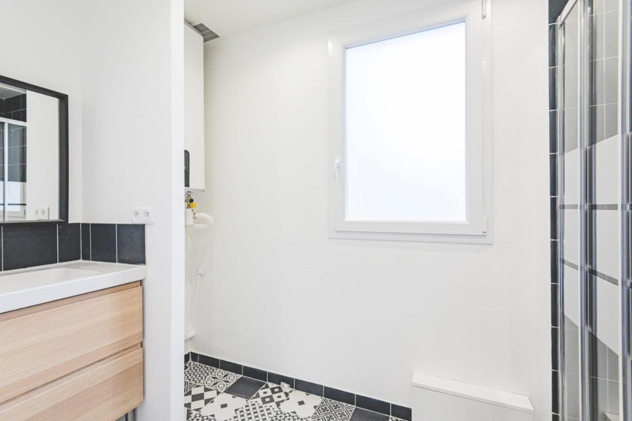 Appartement Lumineux Proche Cathedrale Reims Exteriör bild